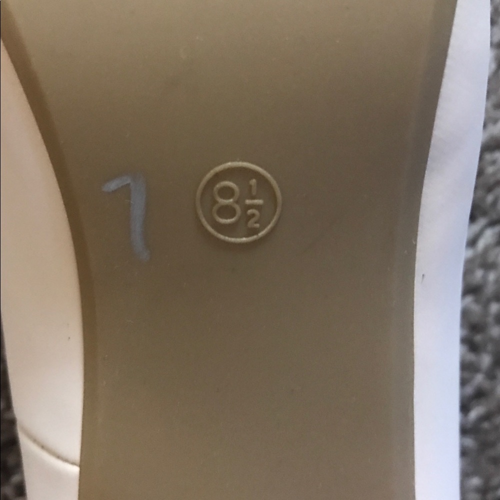 Dream Pairs Cream Heels - Picture 7 of 8